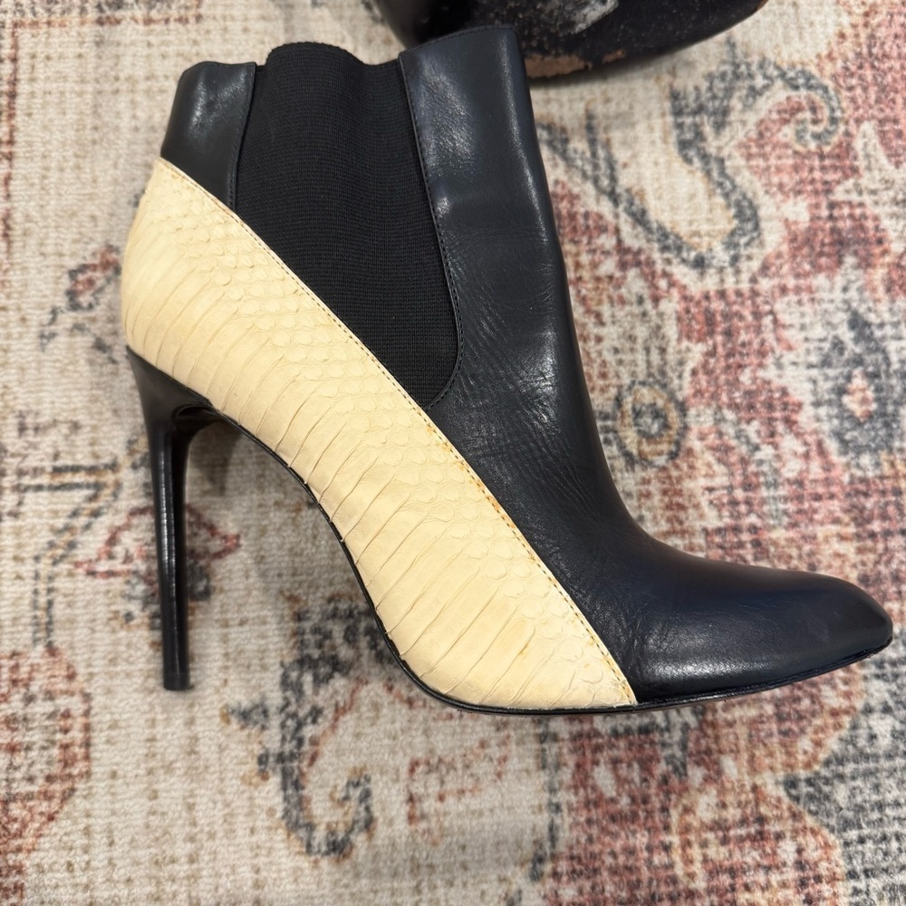 Rachel Zoe Gael Leather Snakeskin Trimmed Pointed-Toe Booties, Size 9 - Picture 10 of 13